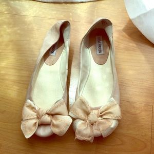 Steve Madden flats (never worn)